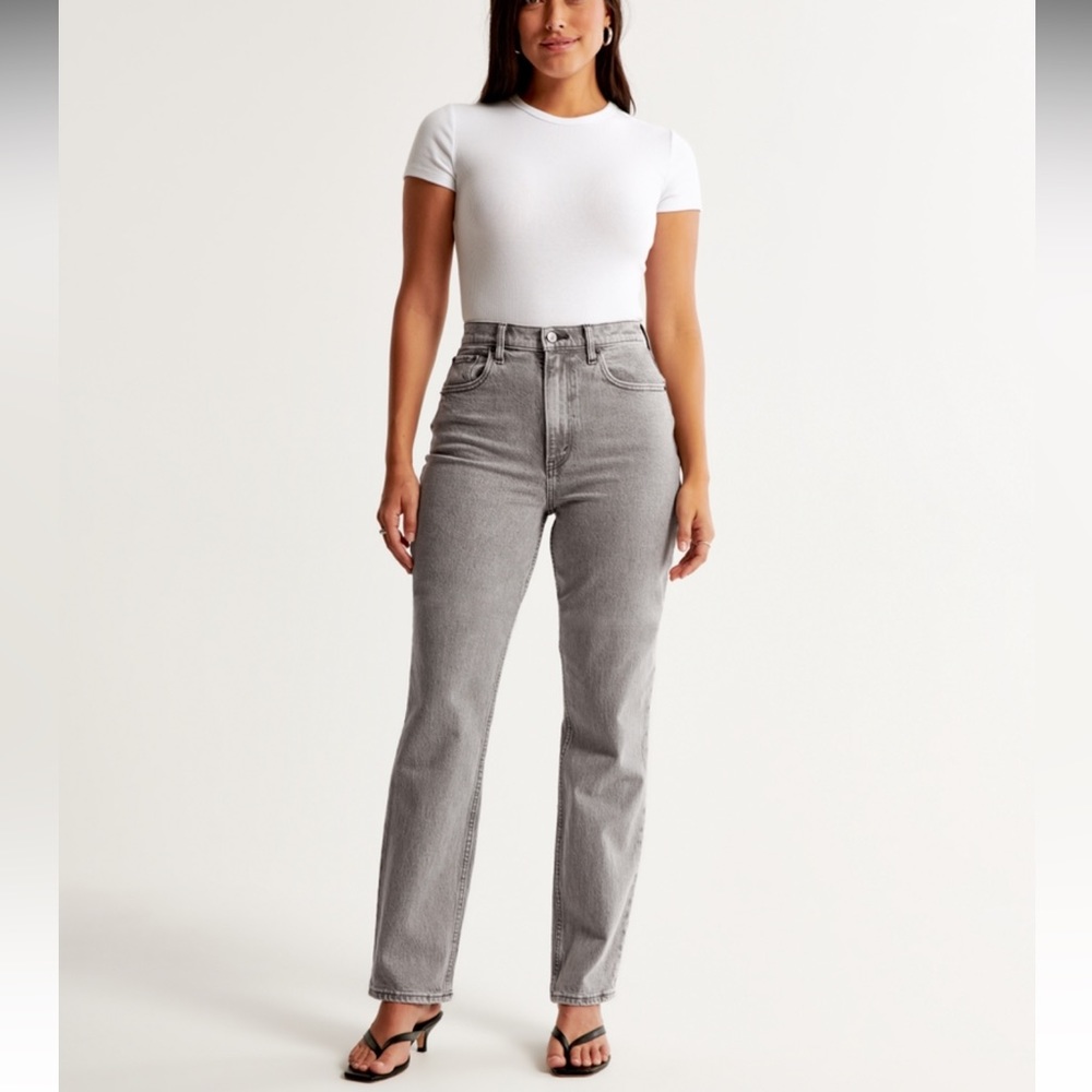 VIRAL 90s Ultra High rise Abercrombie and Fitch jeans